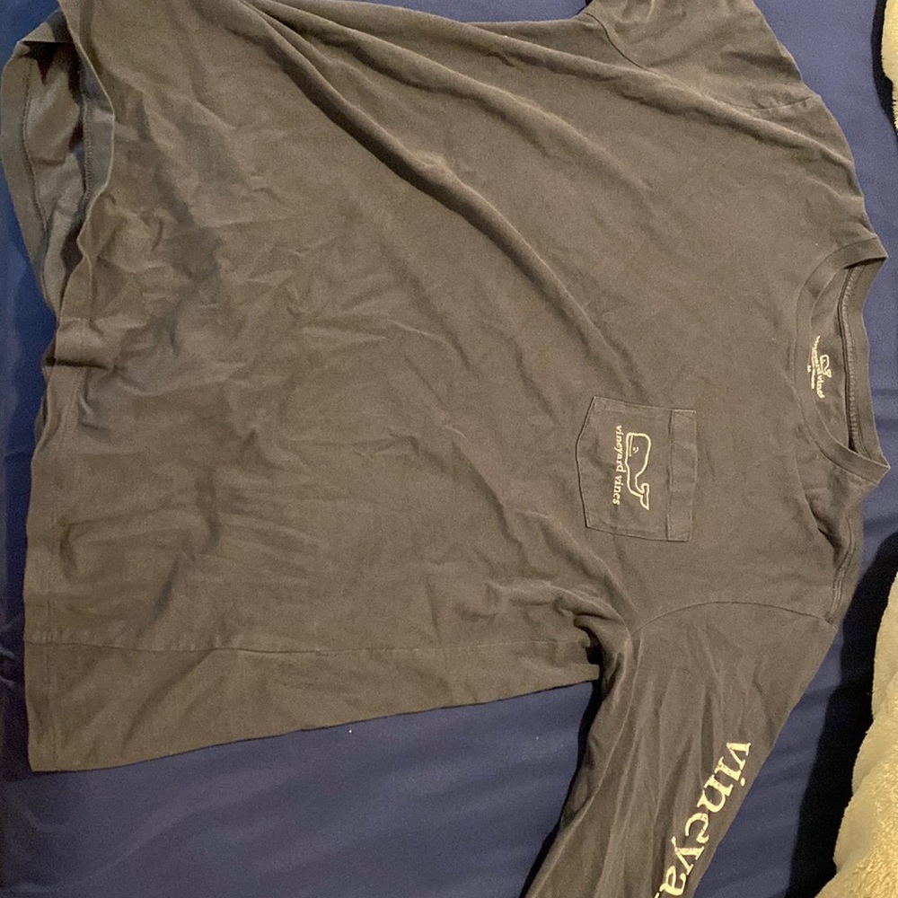 Men’s vineyard vines sweater